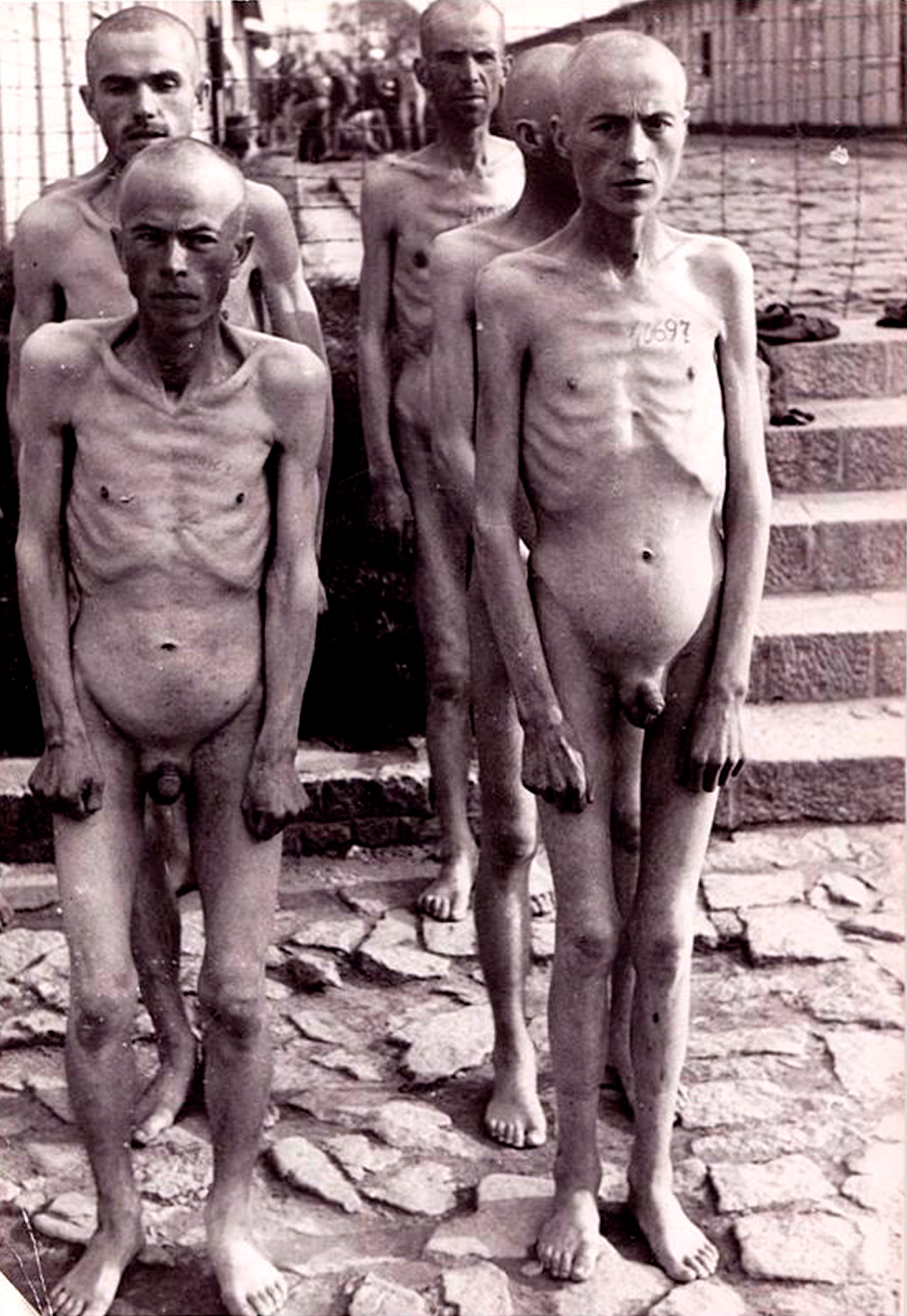 Prisioneros en el campo ruso de Mauthausen — original