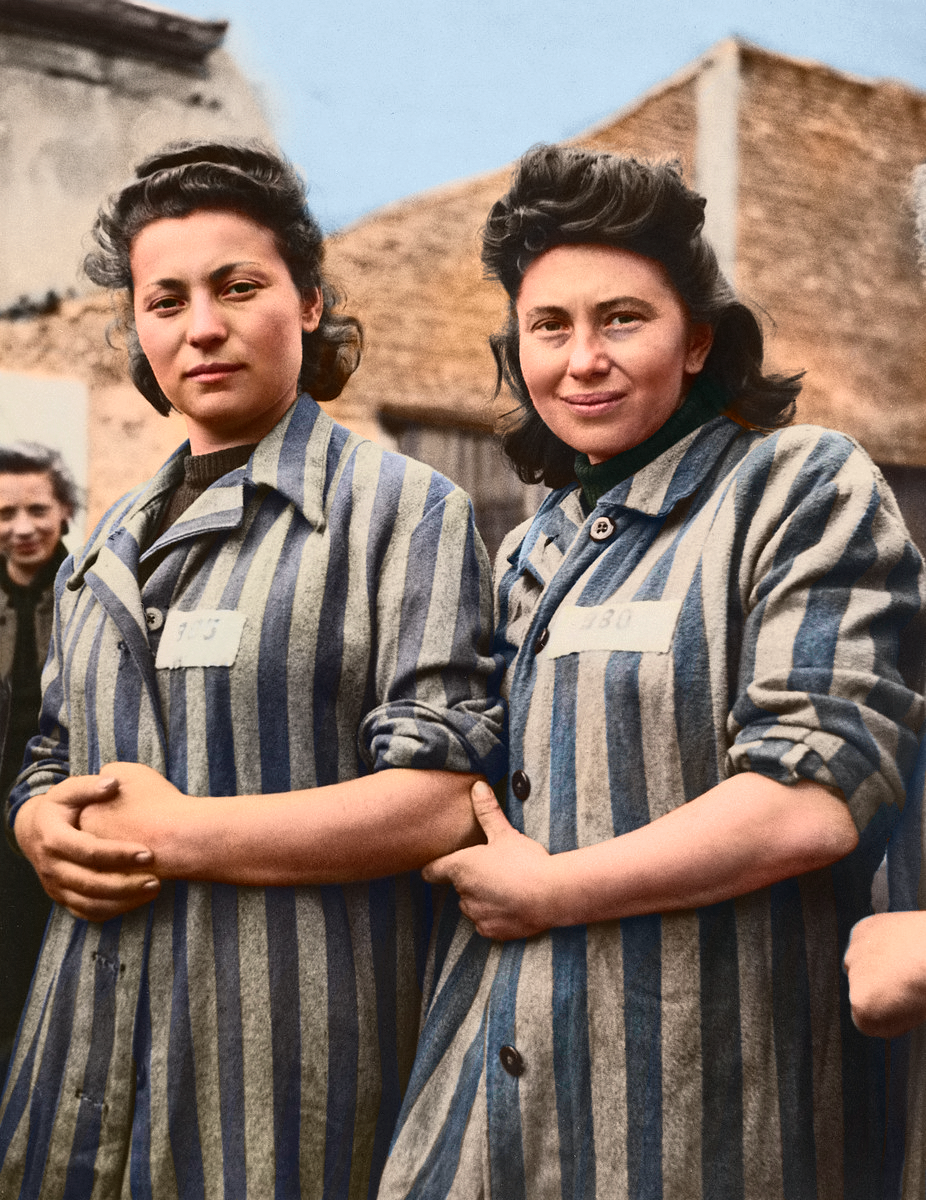 Mujeres liberadas de Lenzig — restaurado